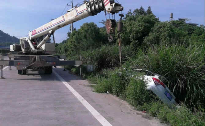 栾城区重载吊车救援 栾城区重载吊车救援